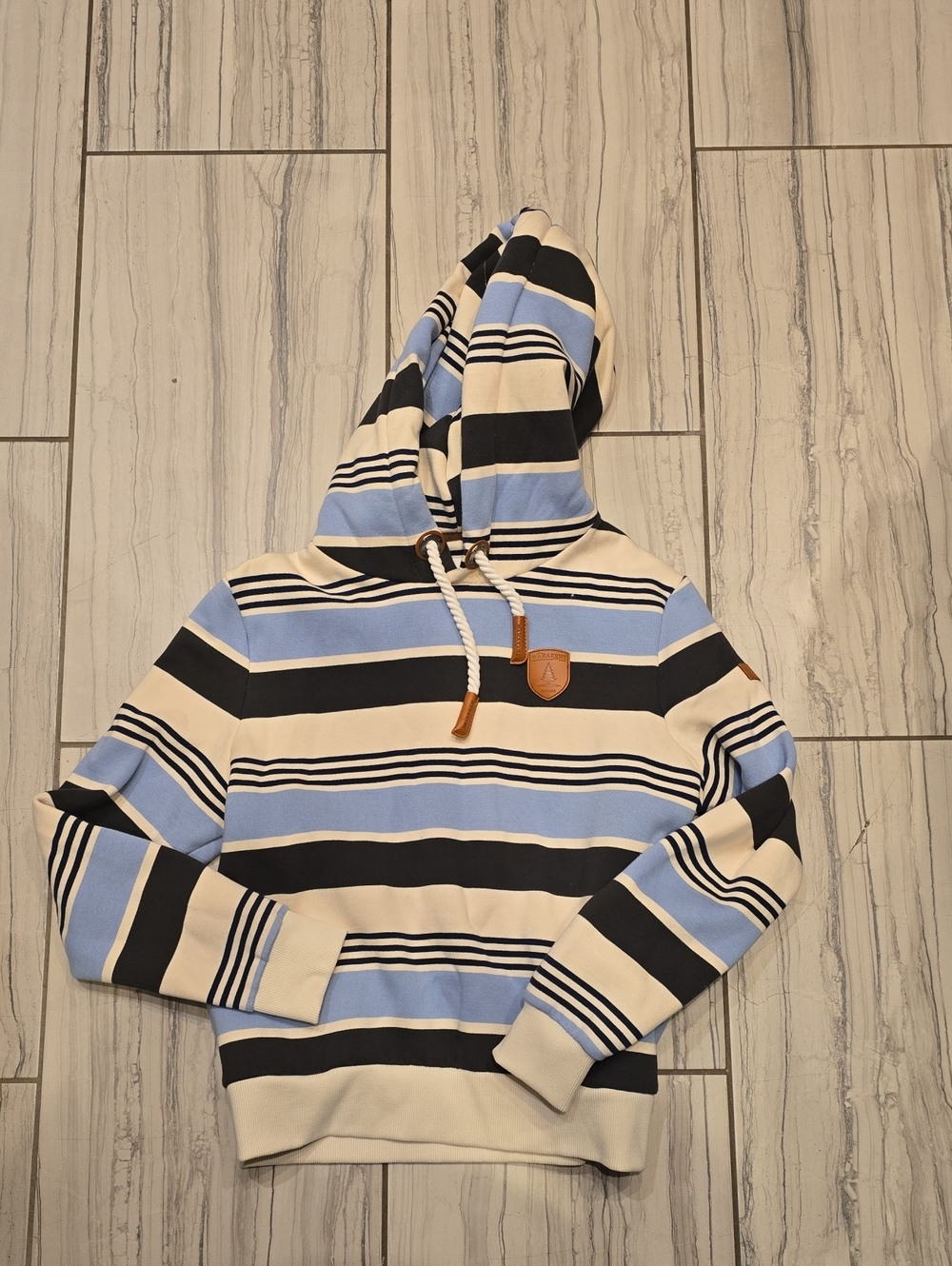 WanakomeStriped Hooded Pullover in Blue, Black & Cream